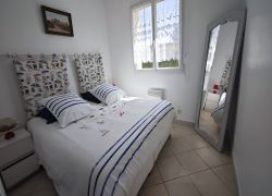 16 Ferienhaus 20   Schlafzimmer EG